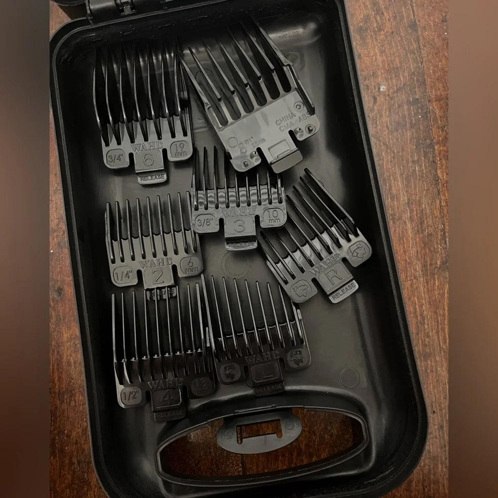 Wahl Professional Haircutting Tools Set - Black